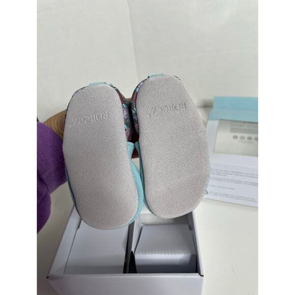 NEW Robeez 0-6 Mo Leather Moccasins Floral Flowers Turquoise - Picture 4 of 8